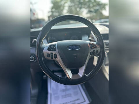 2014 Ford Taurus SEL