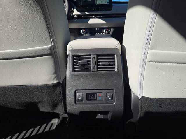 2025 Mitsubishi Outlander SEL