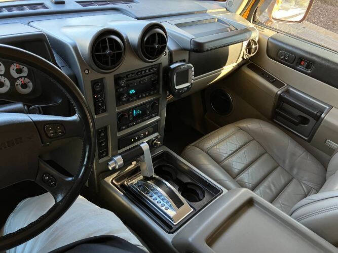 2003 HUMMER H2