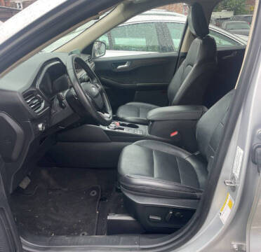 2020 Ford Escape Titanium