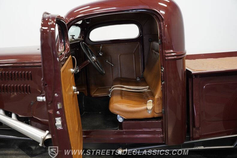 1939 Ford F-100