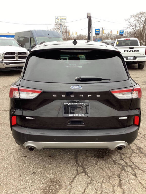 2020 Ford Escape SEL
