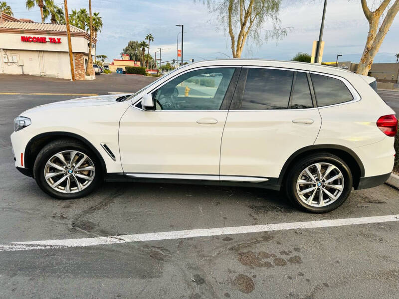 2019 BMW X3 30i photo 4