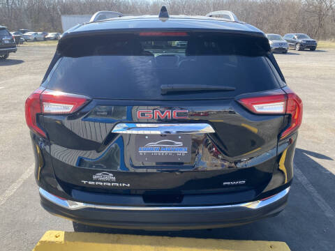 2023 GMC Terrain SLT