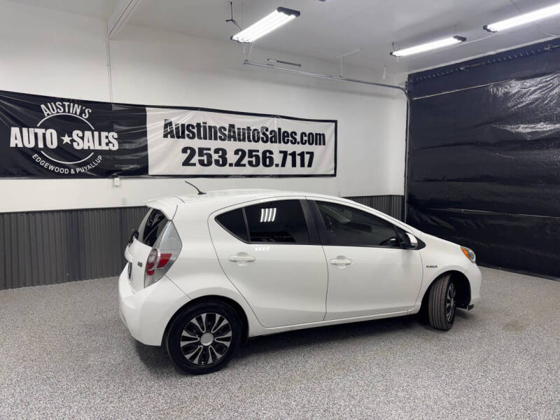 2014 Toyota Prius c One