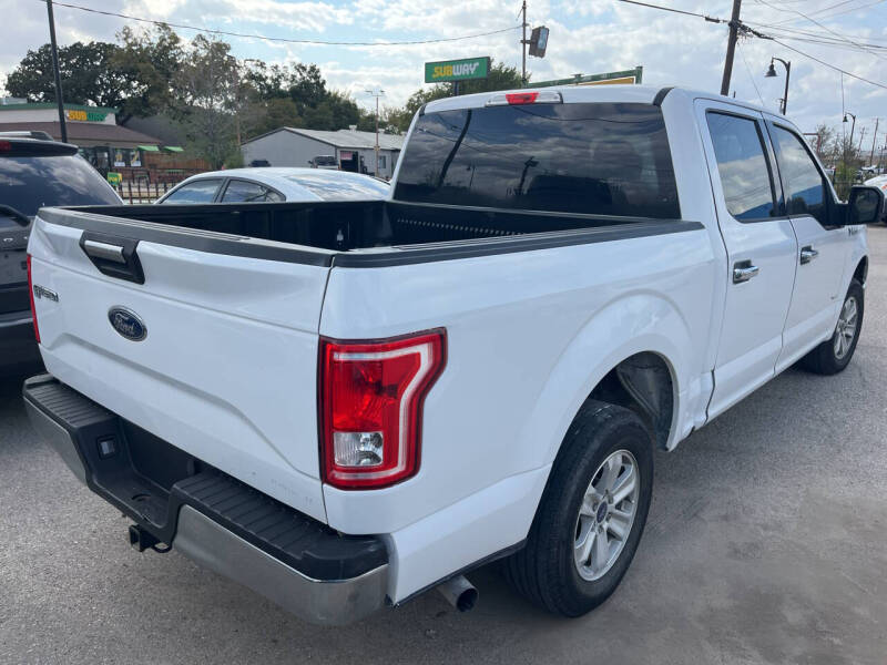 2016 Ford F-150 XLT photo 4