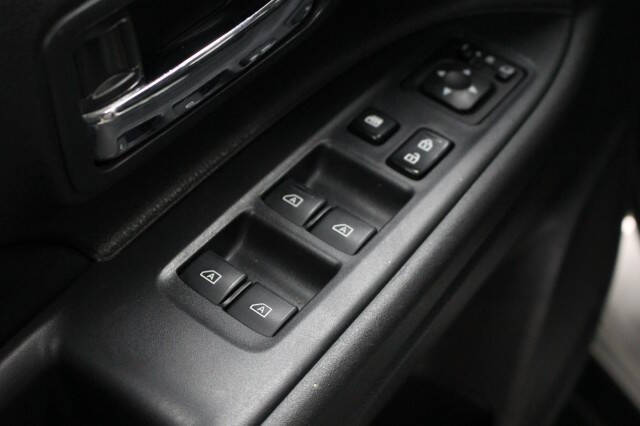 2020 Mitsubishi Outlander SE