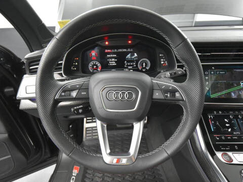 2024 Audi SQ7 4.0T quattro Premium Plus