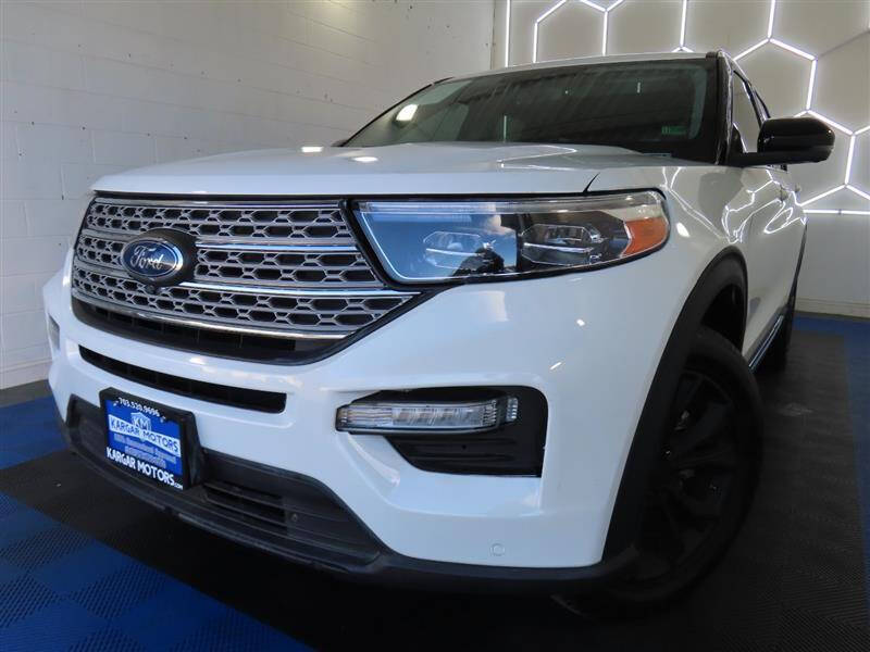 2022 Ford Explorer Limited's photo