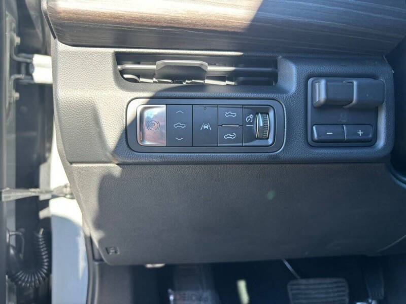 2024 GMC Sierra EV Denali Edition 1