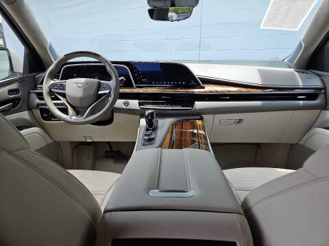 2024 Cadillac Escalade ESV Sport Platinum