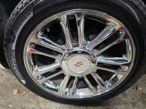 2013 Cadillac Escalade Platinum Edition