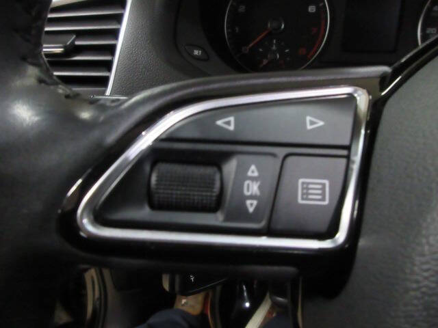 2015 Audi Q3 2.0T quattro Prestige