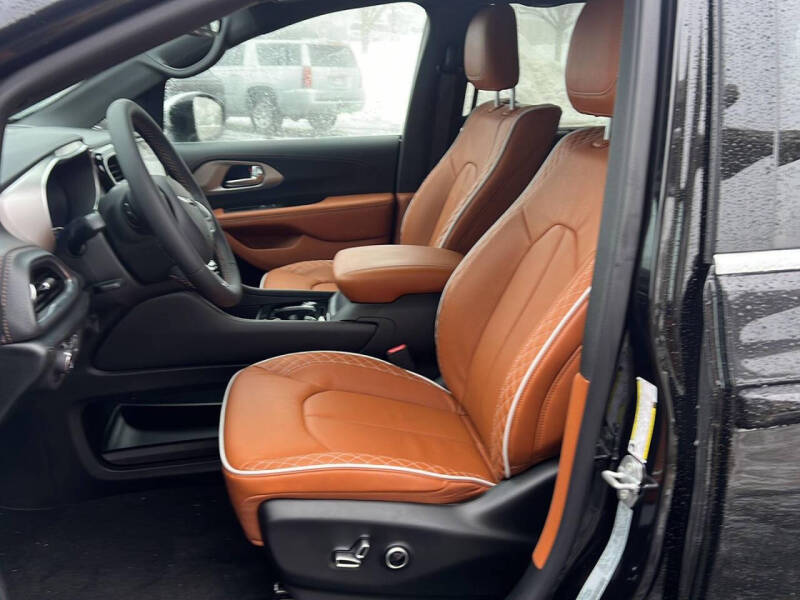 2026 Chrysler Pacifica Pinnacle