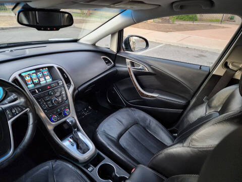 2012 Buick Verano Leather Group