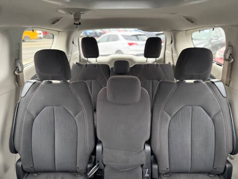 2017 Chrysler Pacifica Touring Plus