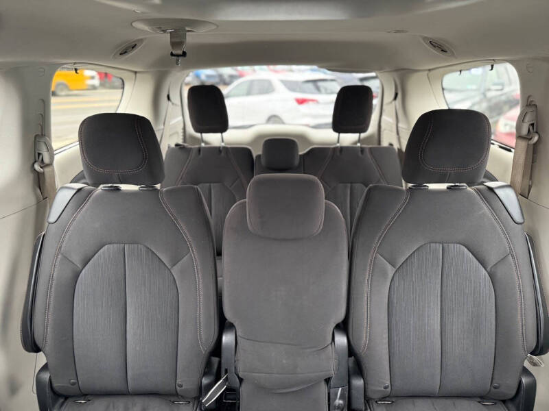 2017 Chrysler Pacifica Touring Plus