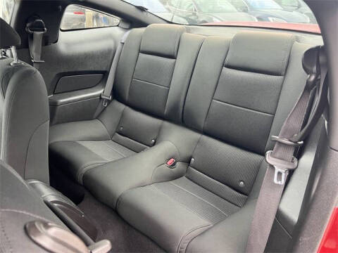 2010 Ford Mustang V6