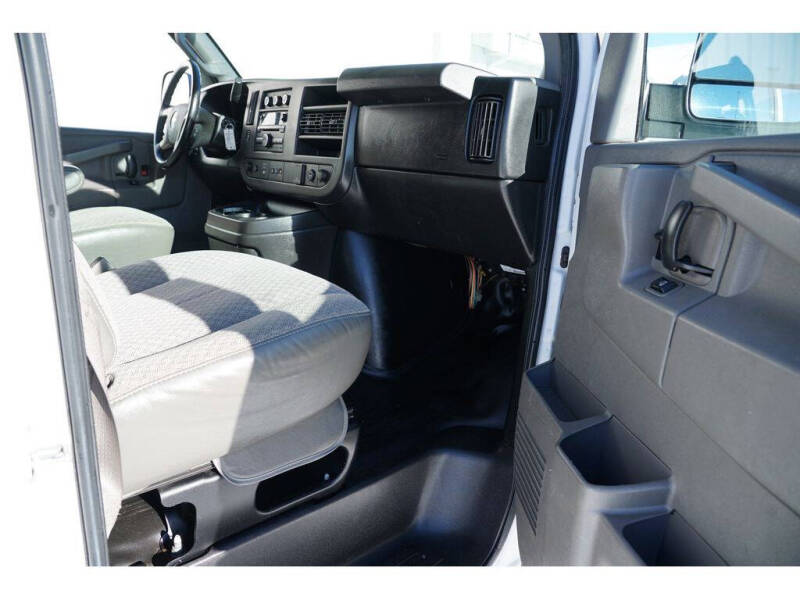 2017 Chevrolet Express LS 2500