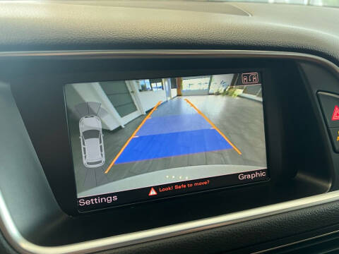 2011 Audi Q5 3.2 quattro Premium Plus