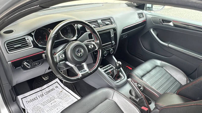 2016 Volkswagen Jetta