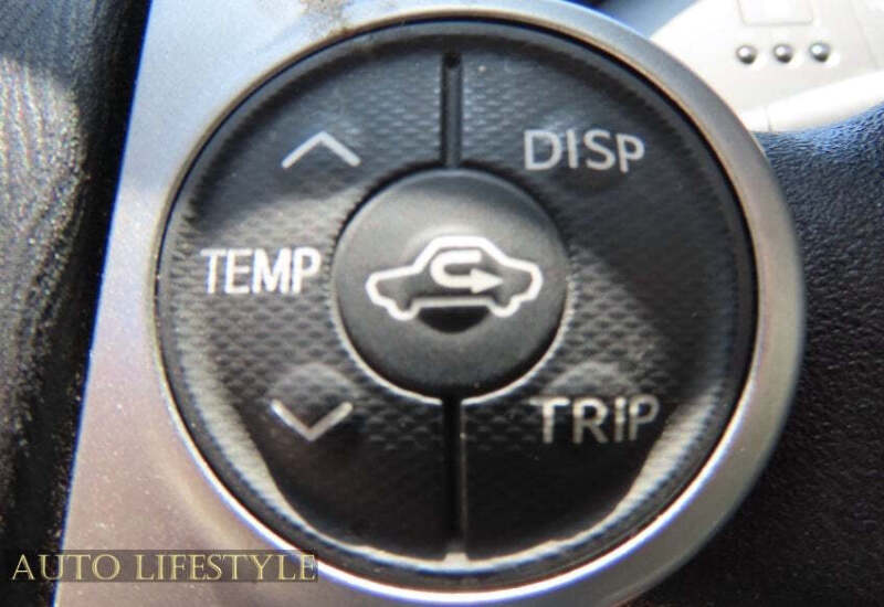 2014 Toyota Prius Two