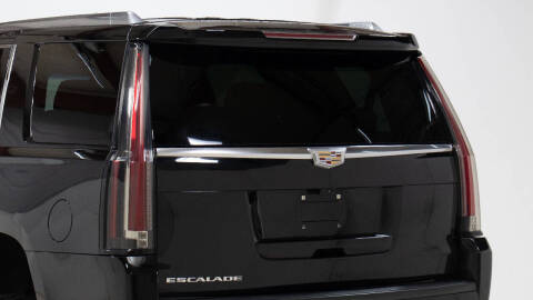 2019 Cadillac Escalade Platinum