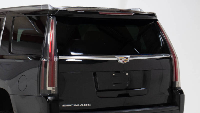2019 Cadillac Escalade Platinum