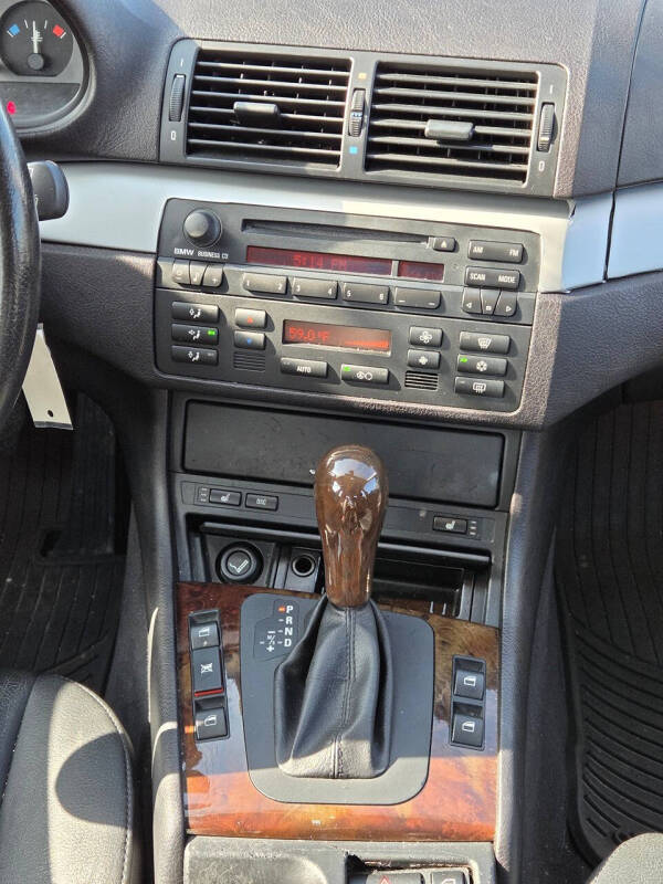 2005 BMW 3 Series 325i