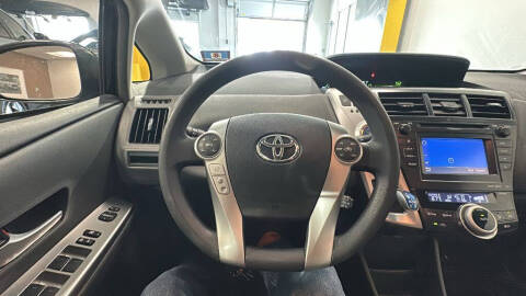 2012 Toyota Prius v Five
