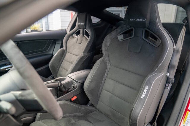 2018 Ford Mustang 11