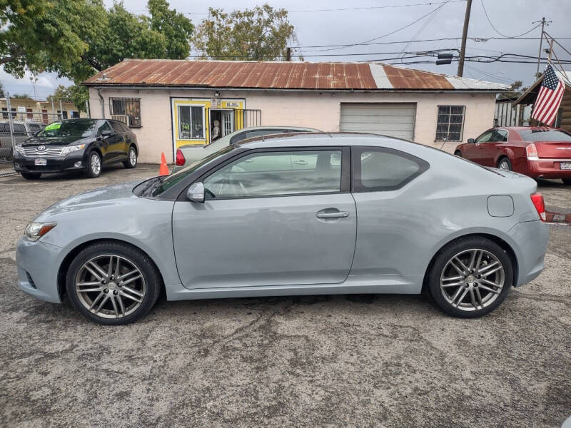 2011 Scion tC