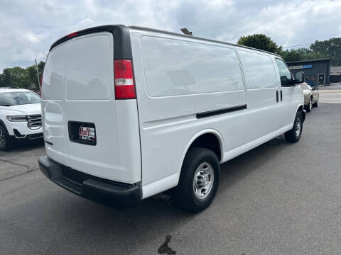 2017 Chevrolet Express 2500