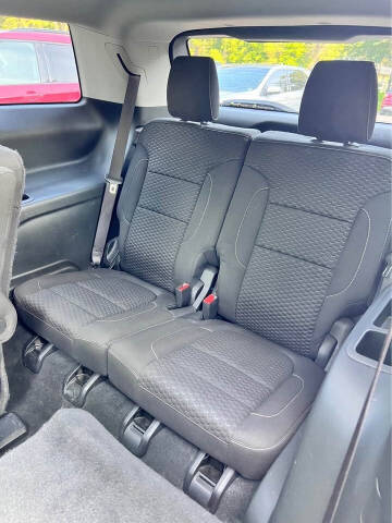 2017 GMC Acadia SLE-2