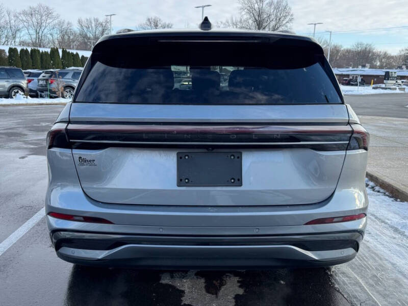 2024 Lincoln Nautilus Reserve