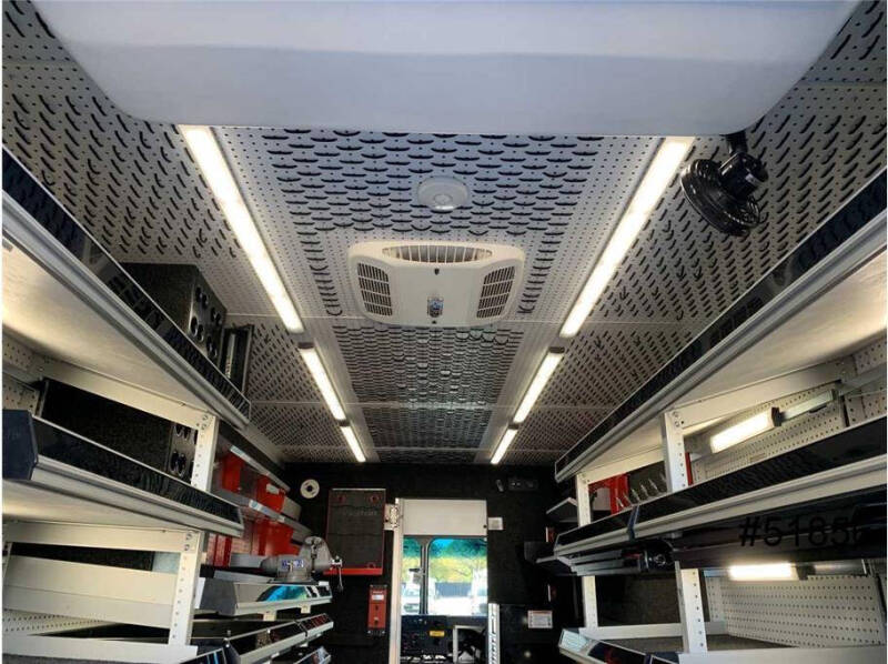 2016 Freightliner MT45 Chassis