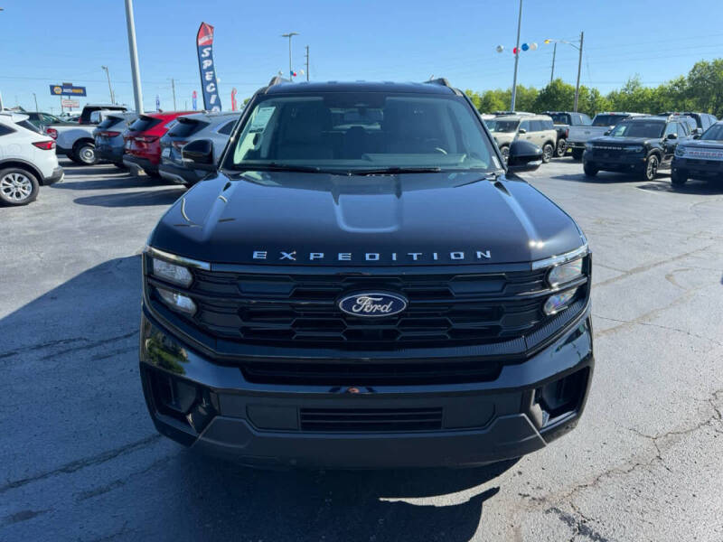 2026 Ford Expedition MAX Active