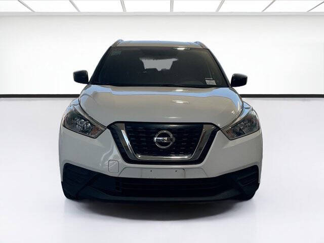 2019 Nissan Kicks S