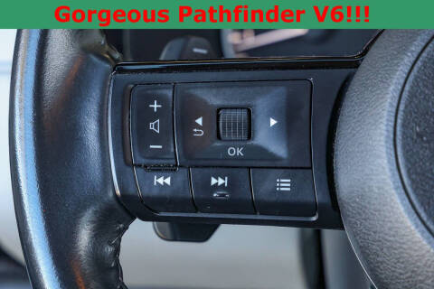 2022 Nissan Pathfinder SV