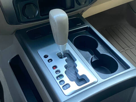 2013 Nissan Armada Platinum