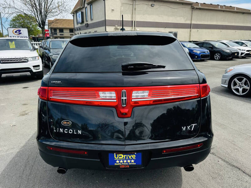 2019 Lincoln MKT