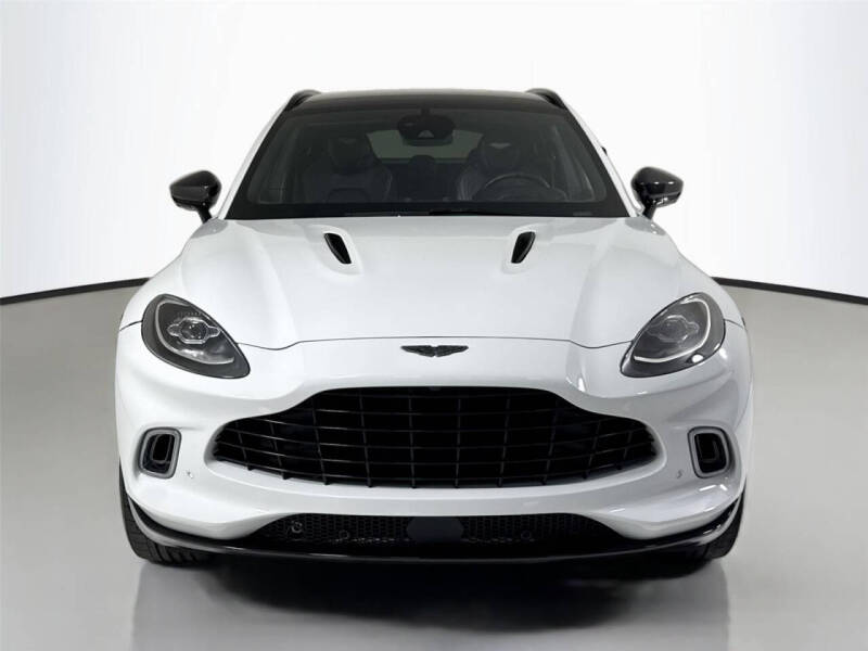2021 Aston Martin DBX