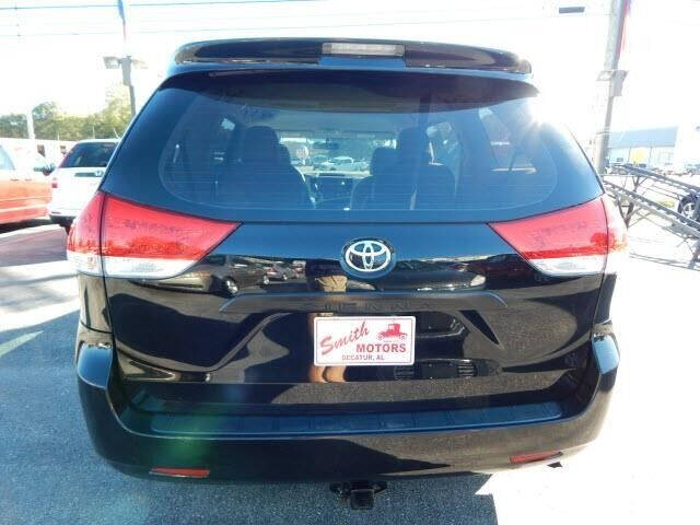 2011 Toyota Sienna Base 7-Passenger