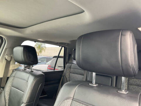 2023 Toyota Sequoia SR5