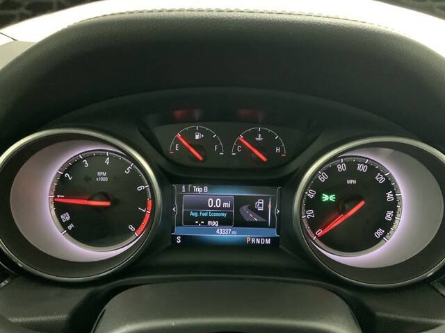 2018 Buick Regal TourX Essence