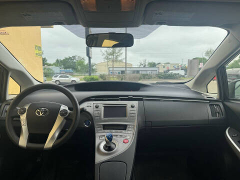 2015 Toyota Prius Two