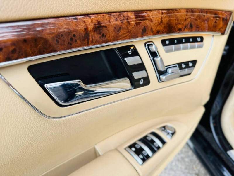 2012 Mercedes-Benz S-Class S 550