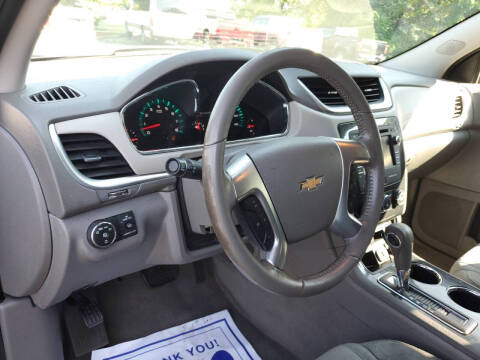 2017 Chevrolet Traverse LT