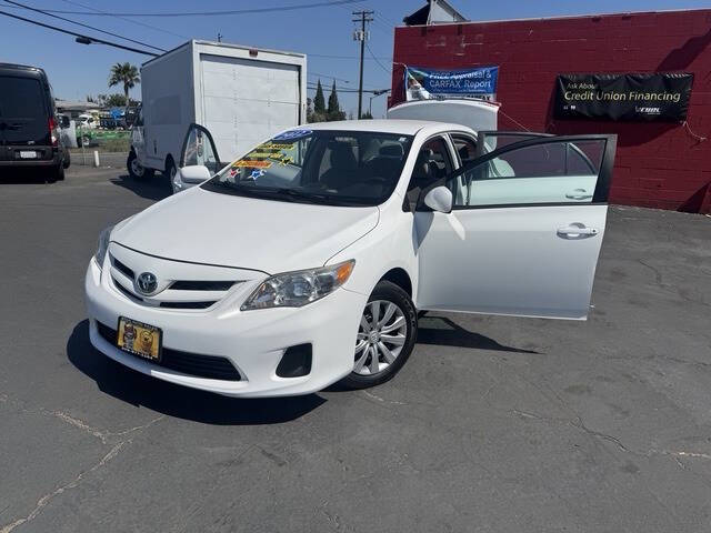 2012 Toyota Corolla LE