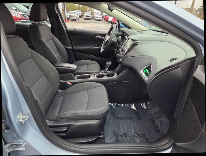 2018 Chevrolet Cruze LT Auto